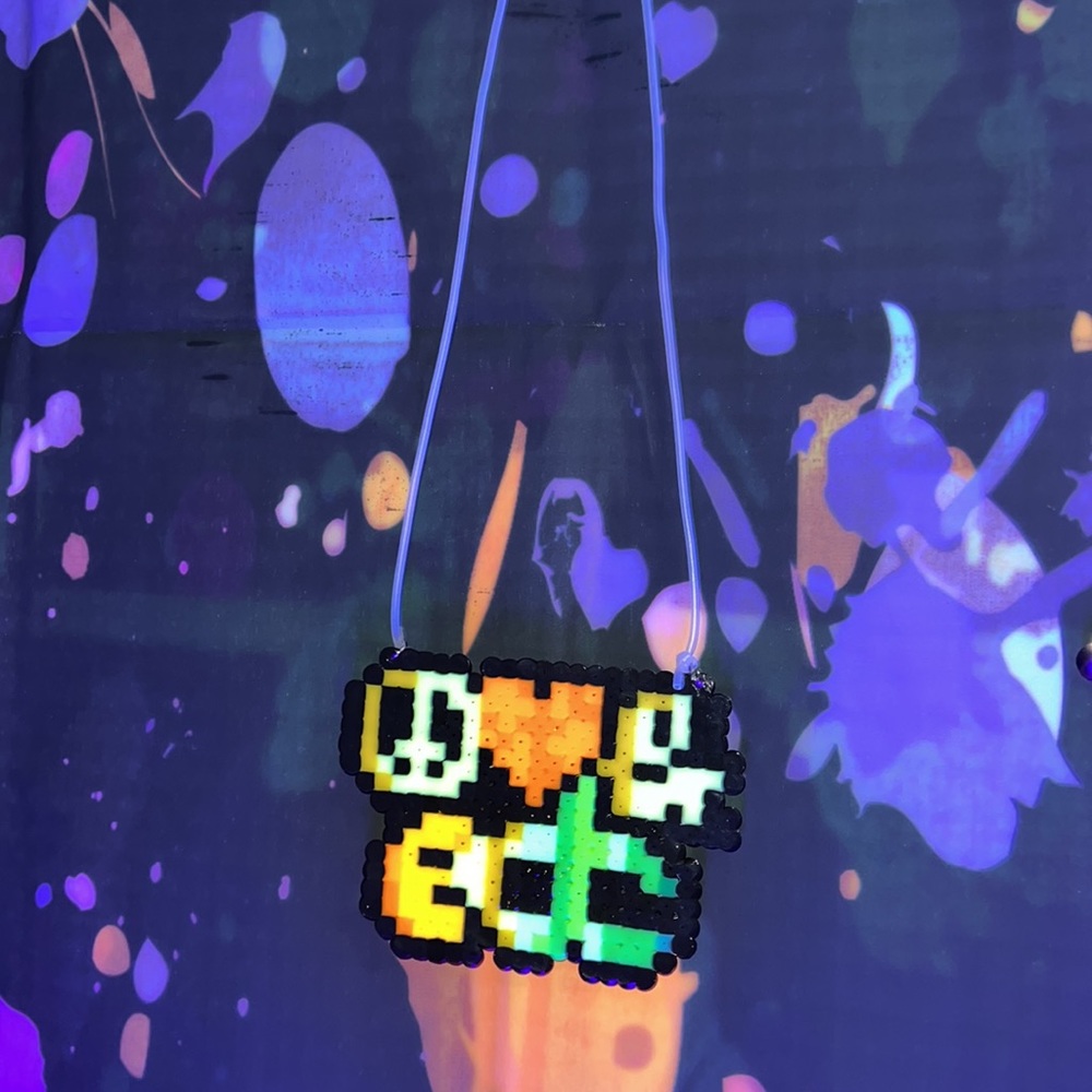 Rave Necklace - Picture 4 of 8